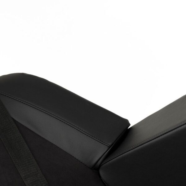 Eden E - black - detail armrest Cadeirão Eden versão elétrica