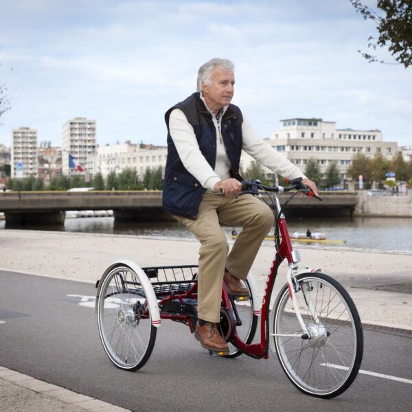 2219 Lagoon triciclo 24"