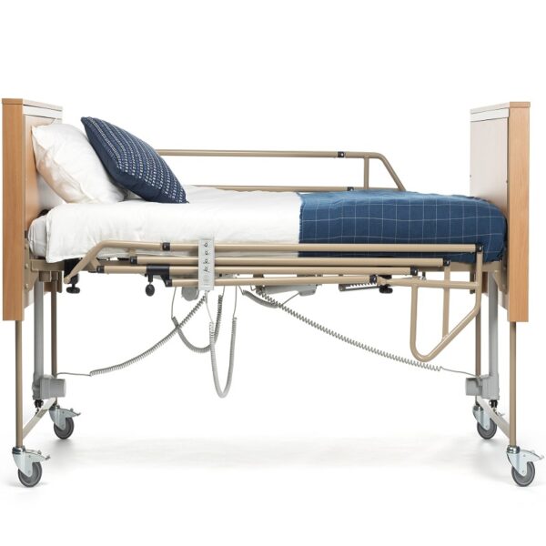 Cama CLUB guardas madeira (conf.básica)