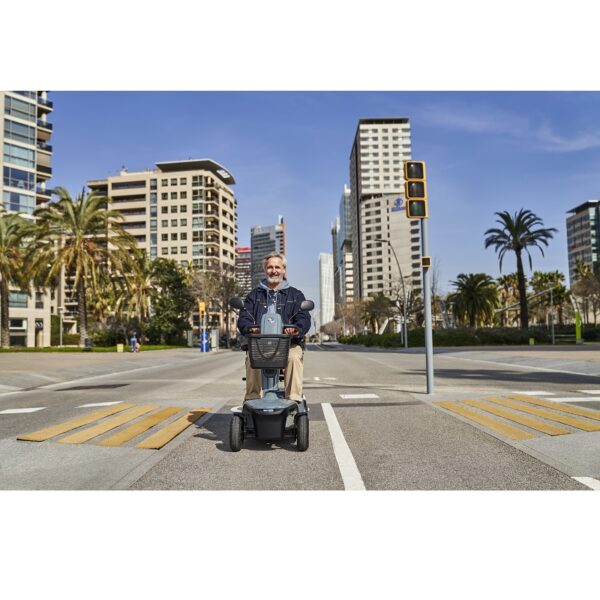 Scooter EON